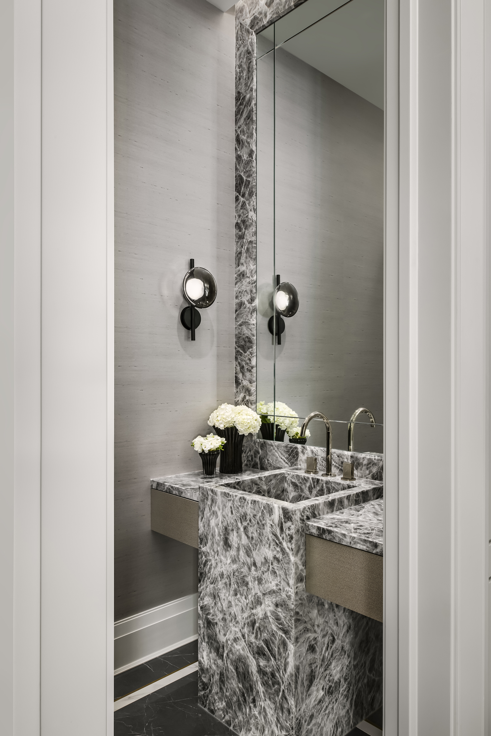 2140_Gordon_Drive_Powder_Roomcopy