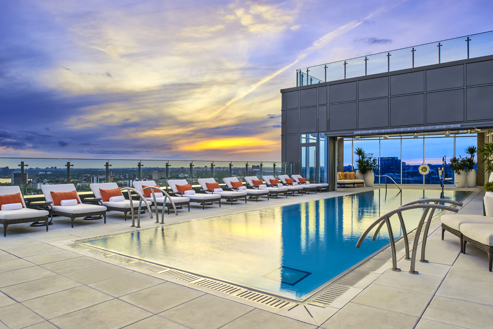 HotelX-Pool-NicoleAubreyPhotography-webuse