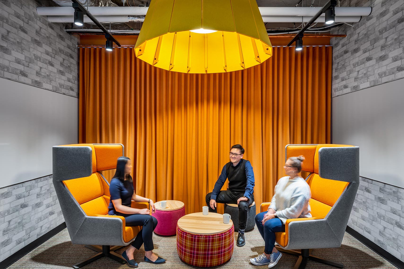 Gillian Jackson | In-Studio_sm-017-P_Instudio-Tech_Office-TO