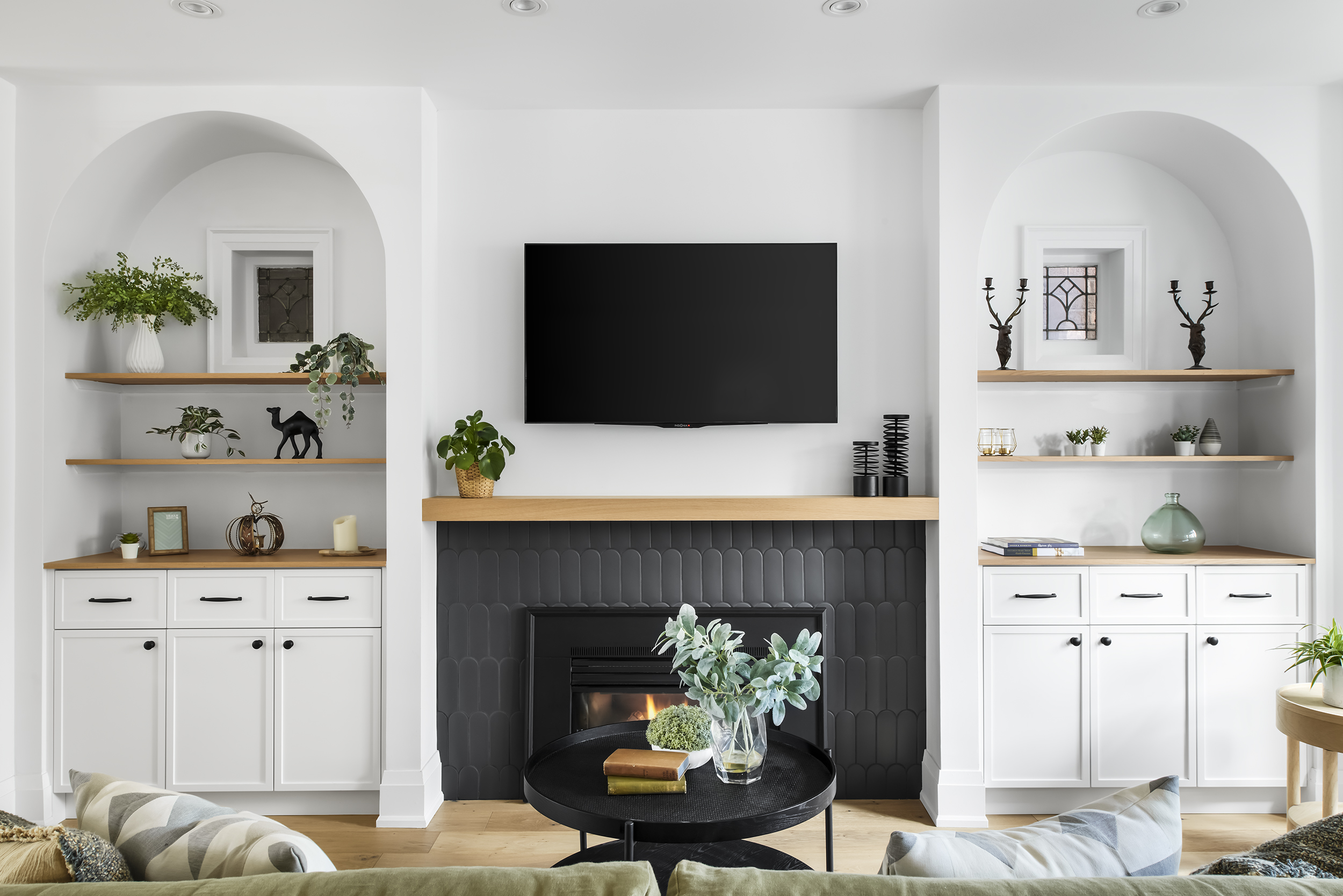 Nicole_Aubrey_Photography_Living_Room_Fireplace_Design_Ace_Of_SPace_Interiors