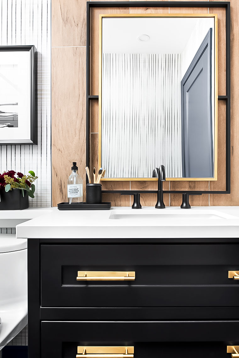 03-SarahStAmand-Norfolk-Cottage-Bathroom-NicoleAubreyPhotography-highres-webuse